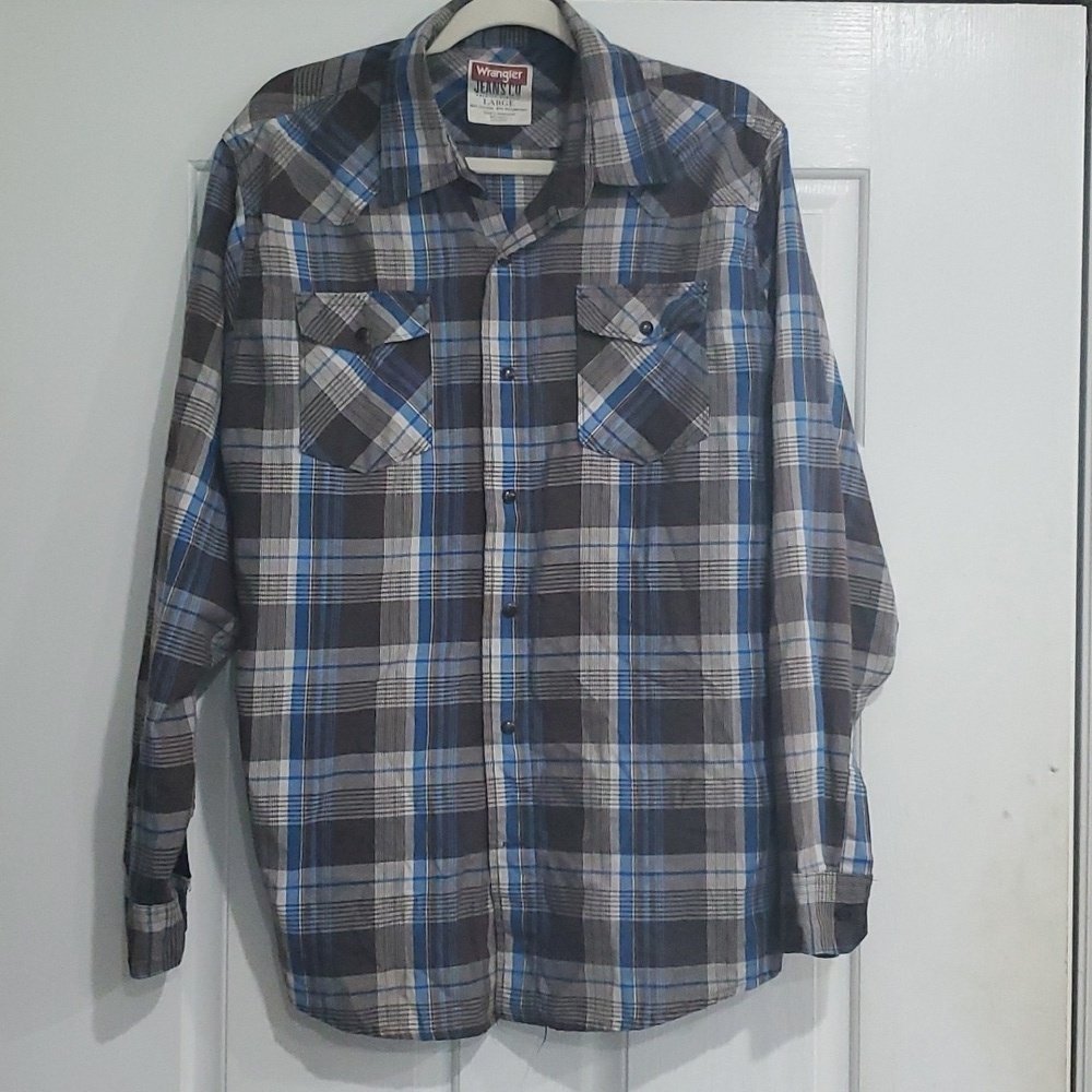 Mens Wrangler With Snaps Size Large